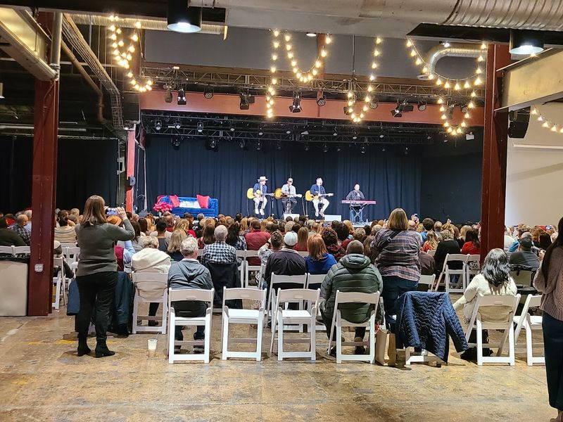 Live Music That Fills The Air With Something Extra