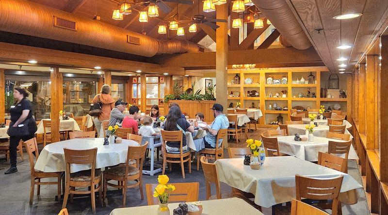 Handmade Pottery That Makes Every Plate Feel Personal