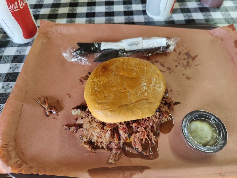 Why Foodies Are Raving About Wardlaw's Pulled Pork