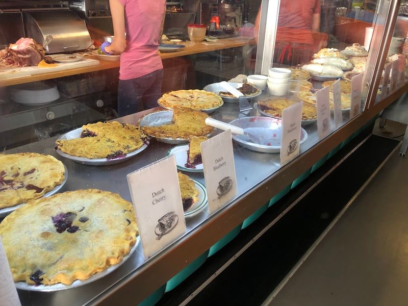 A Dessert Case That Regulars Always Check First