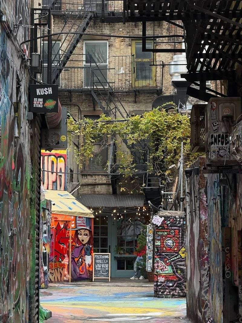 The Hidden Alley That Makes Every Visit Feel Like An Adventure