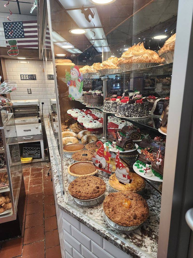 Zeppieri & Sons Italian Bakery
