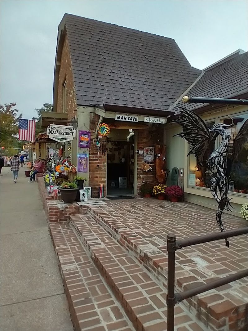 Restaurants, Cafés, And Bakeries That Keep Tourists Coming Back