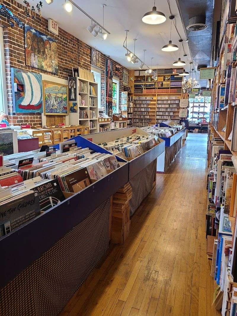 Winder Binder Bookstore, Chattanooga