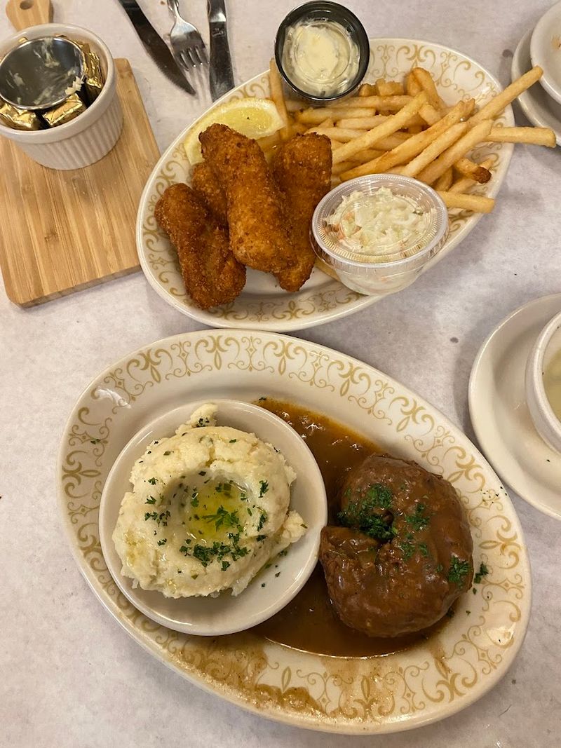 Generous Portions That Feel Like A German Supper