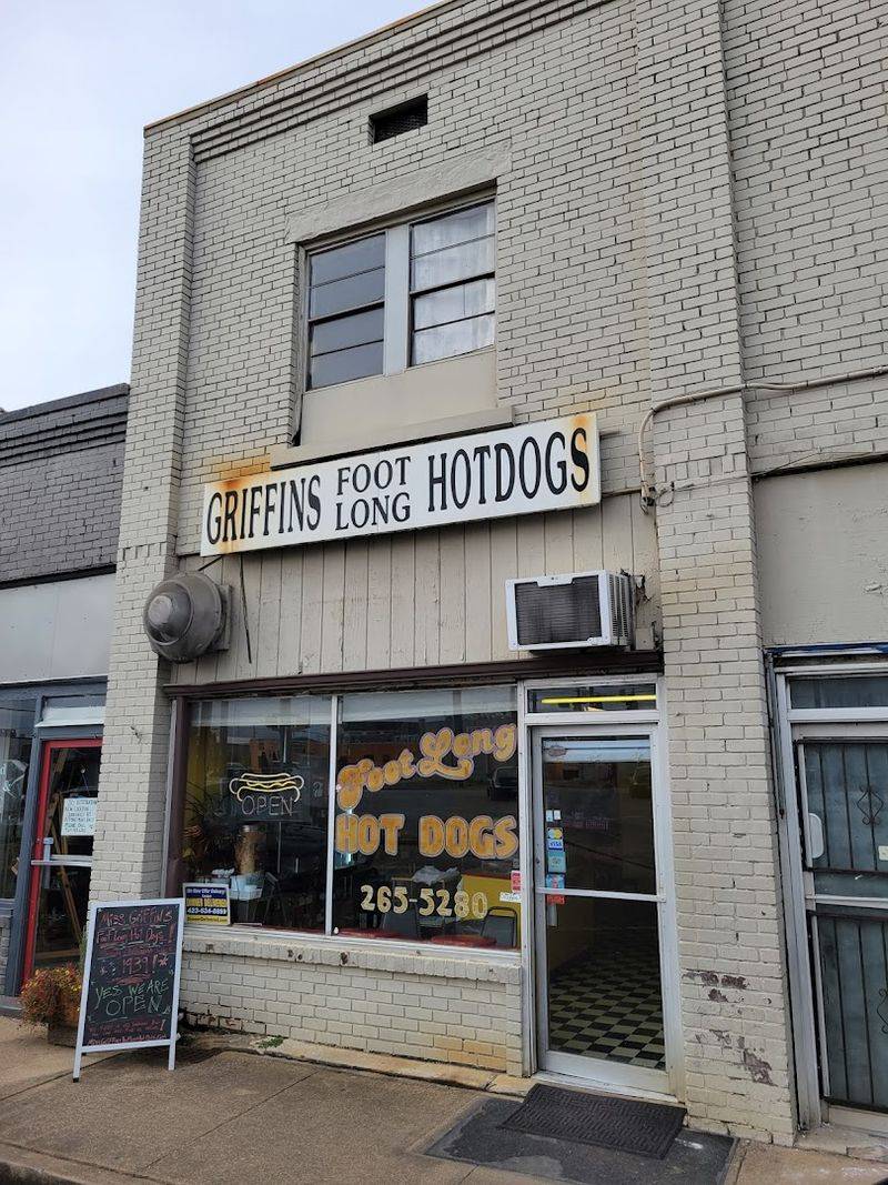 Miss Griffin's Foot Long Hot Dogs, Chattanooga
