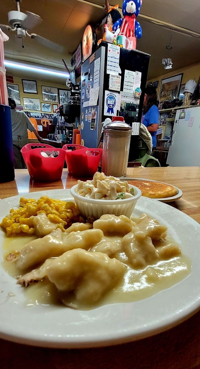 Lunch Specials That Keep Regulars Coming Back