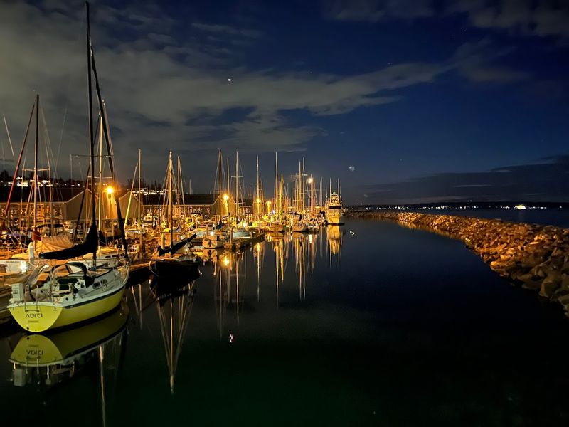 Why Locals Avoid Edmonds Pier After Dark