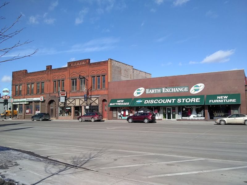 Spacious Warehouse-Style Layout That Makes Browsing Easy