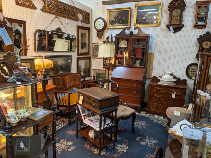 A Wisconsin Antique Mall Full Of Surprising Treasures