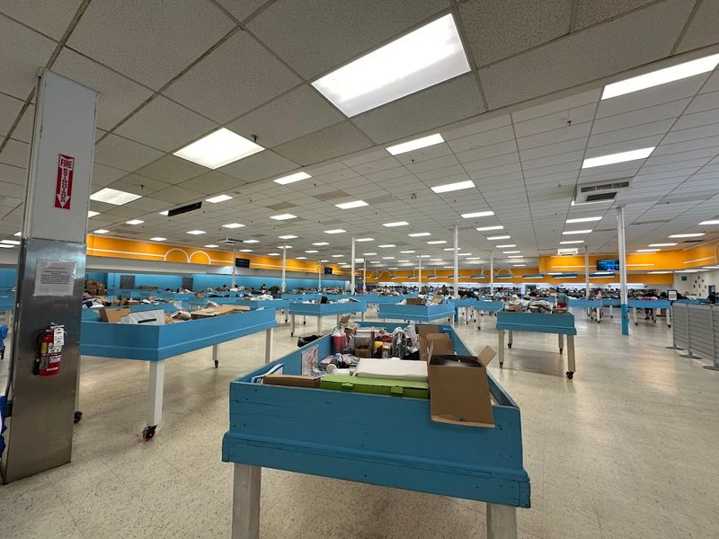 Bargain Hunters Travel From Across The Region