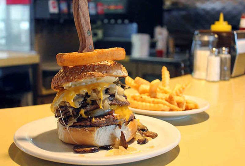 Solly's Grille (Glendale)