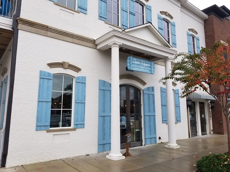 Davis Wayne's, Chattanooga