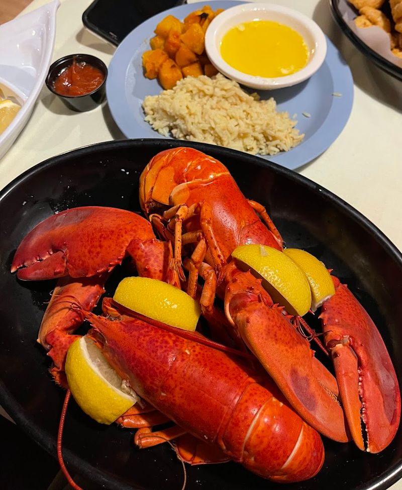 A Famous Lobster Feast That Draws Visitors From Across New England