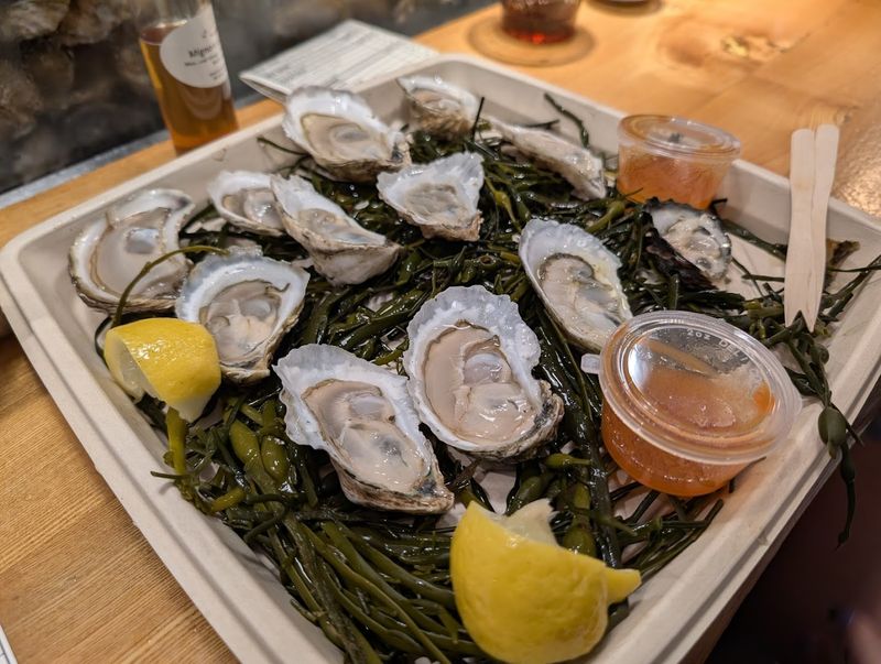 The Raw Bar Experience That Converts Oyster Skeptics