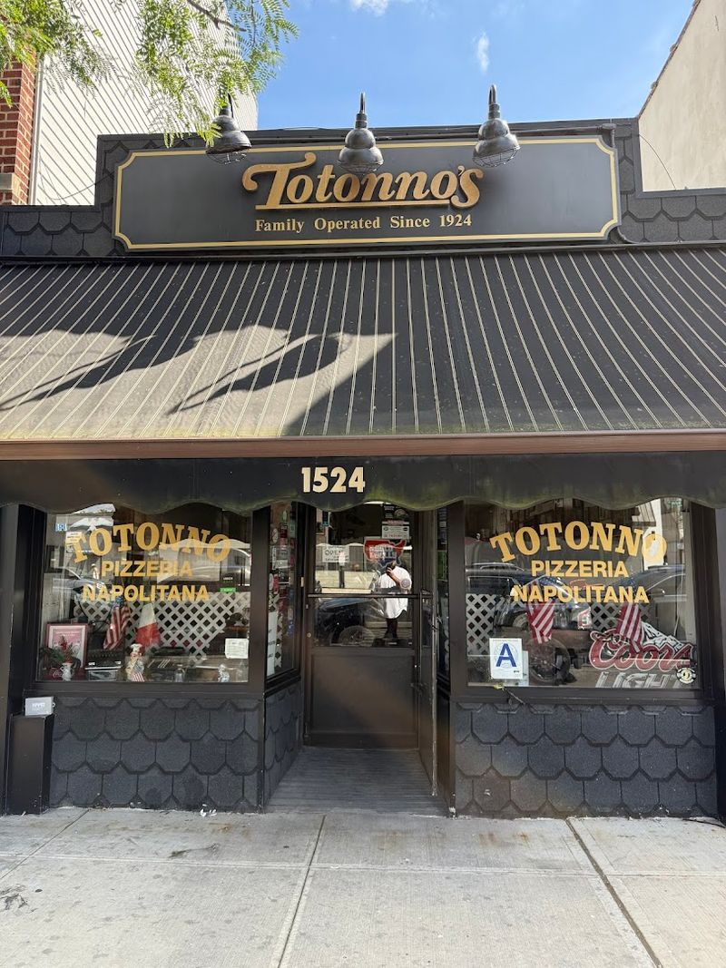 Totonno's Pizzeria Napolitano