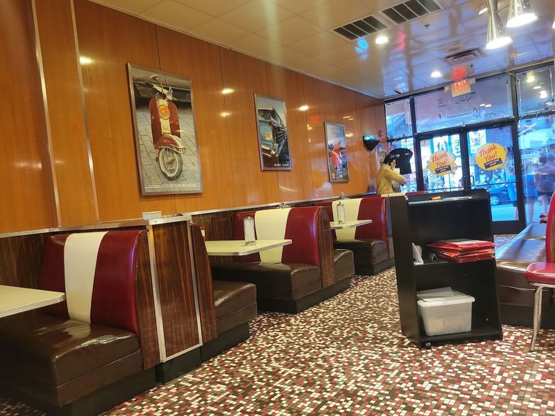 Why This Spot Earns Its 4.5-Star Reputation On The Strip