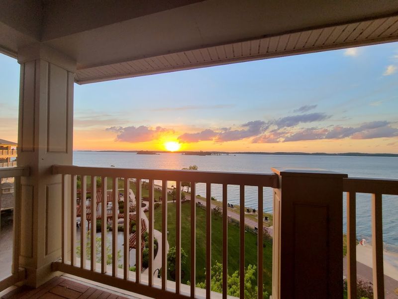 1000 Islands Harbor Hotel — Clayton