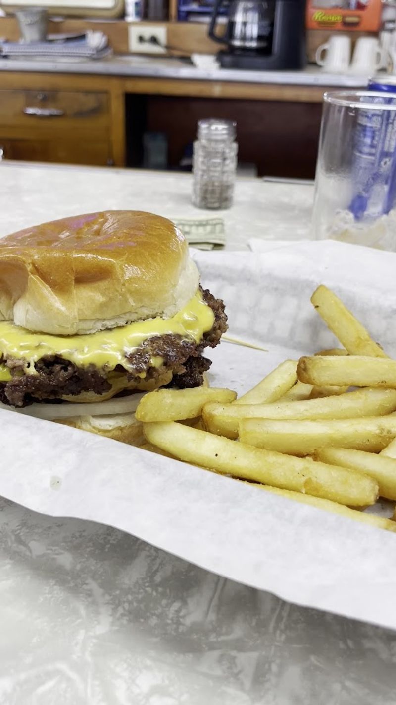 No-Frills Dining, Unforgettable Taste