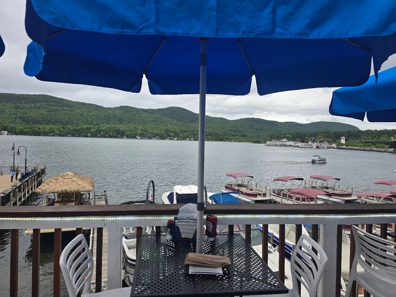 A Waterfront Gem That Feels Like A Vacation Without Leaving The State