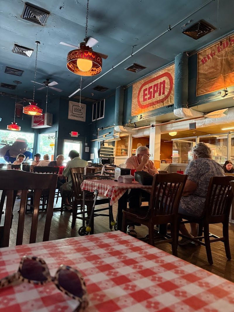 The Atmosphere Inside The Restaurant