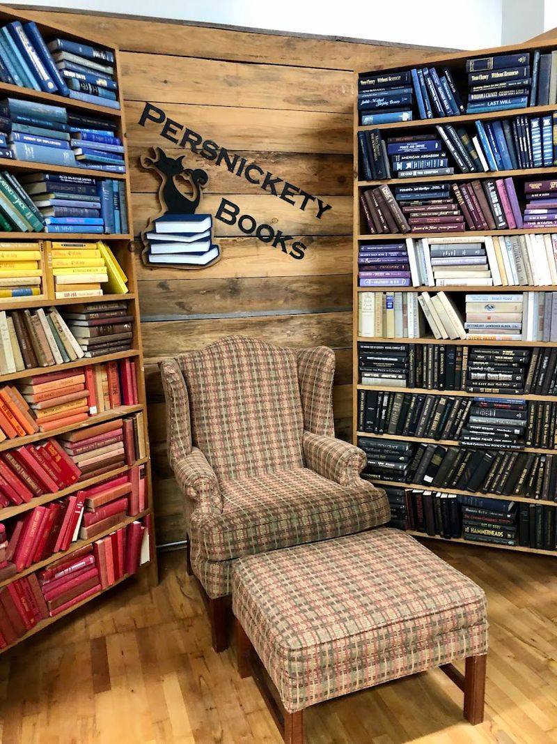 Persnickety Books (Burlington)
