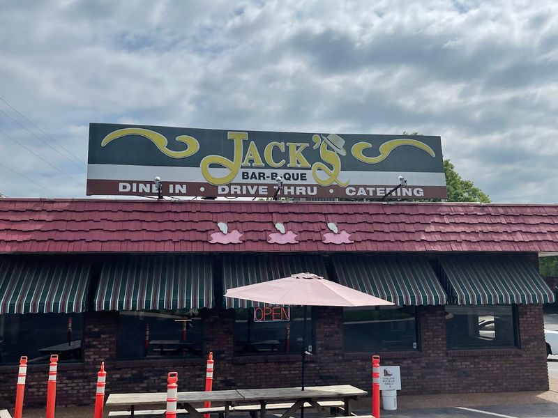 Why Road Trippers And Locals Keep Returning To This Nashville Spot