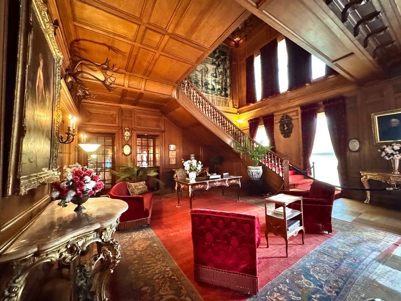 Guided Tours That Are Actually Worth Every Minute