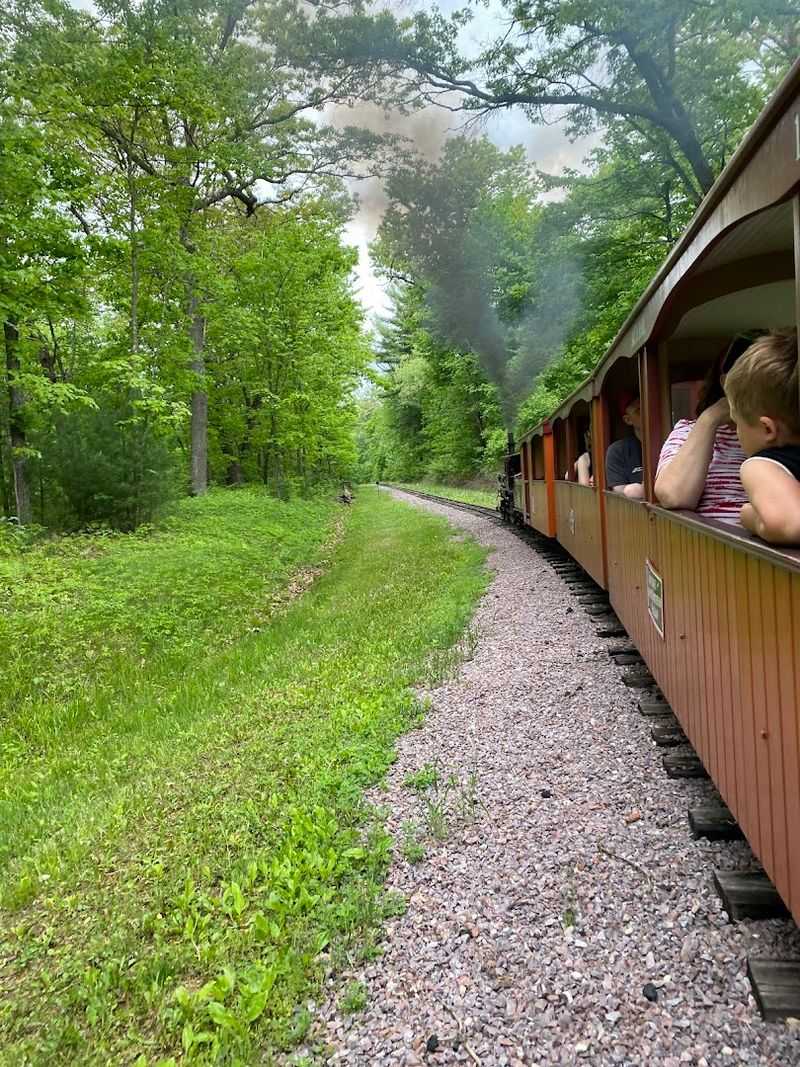 Riverside & Great Northern Railway (Wisconsin Dells)