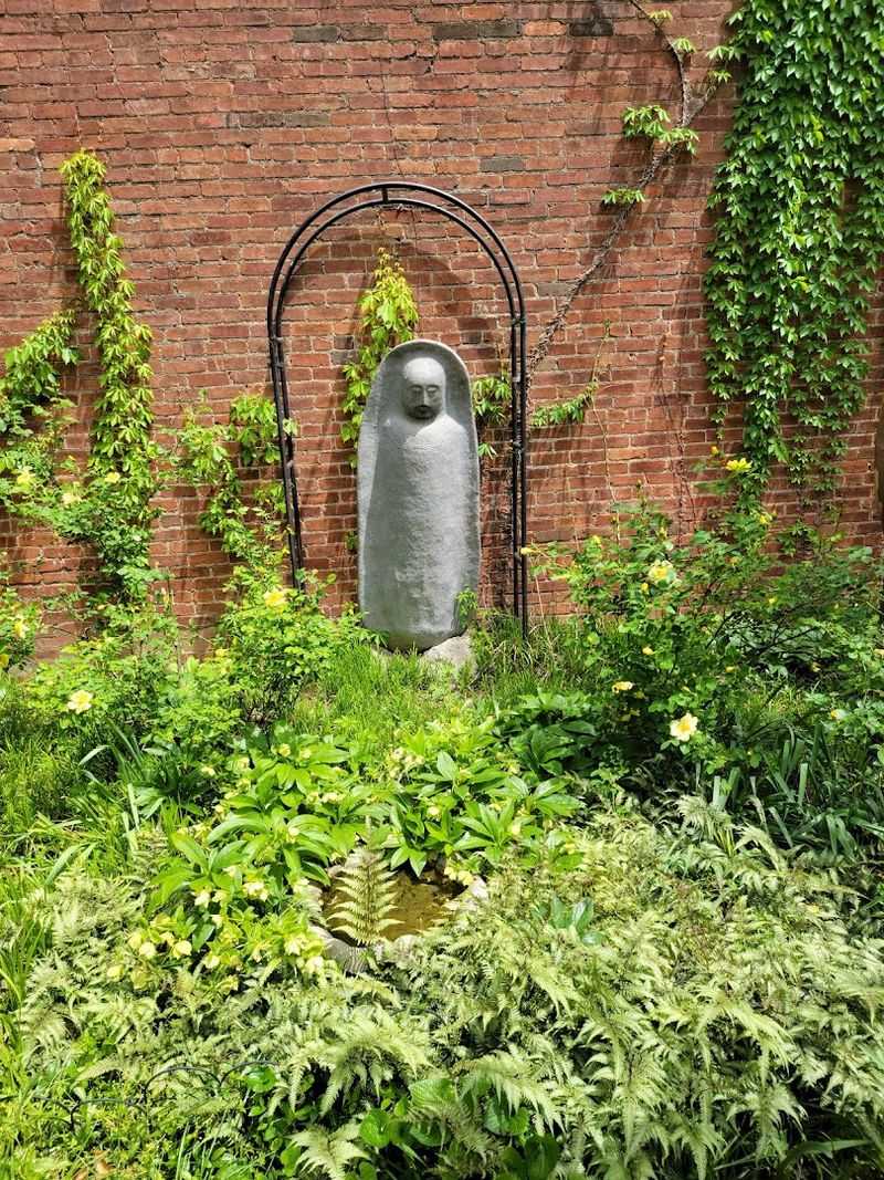 The Arts Scene That Quietly Impresses