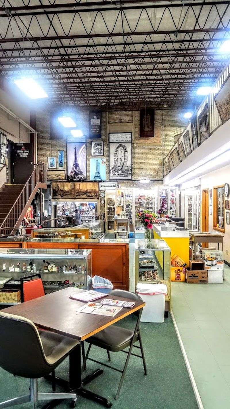 More Than 400 Booths Filled By Hundreds Of Dealers