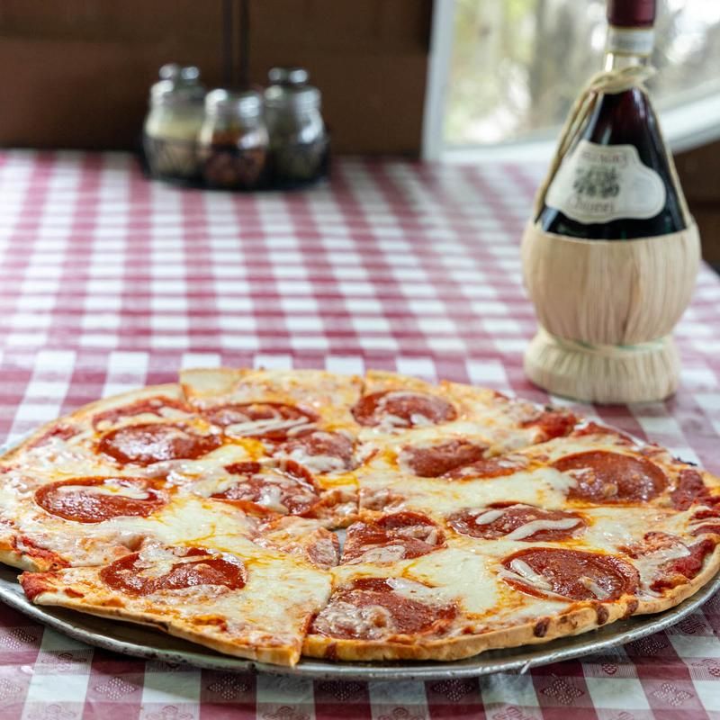 Pizza By the Slice That Keeps People Coming Back