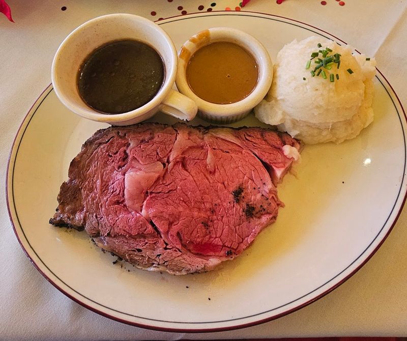 The Prime Rib That Put This Houston Restaurant On The Map