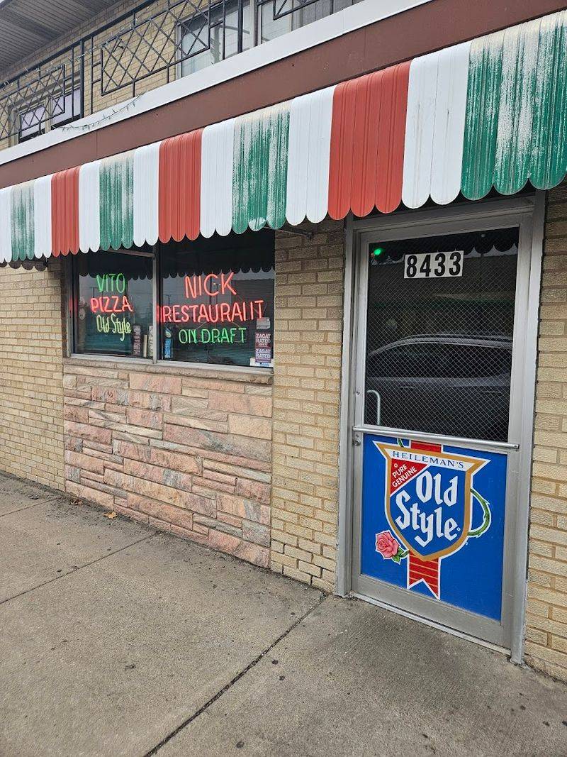 Vito & Nick's Pizzeria (Chicago)