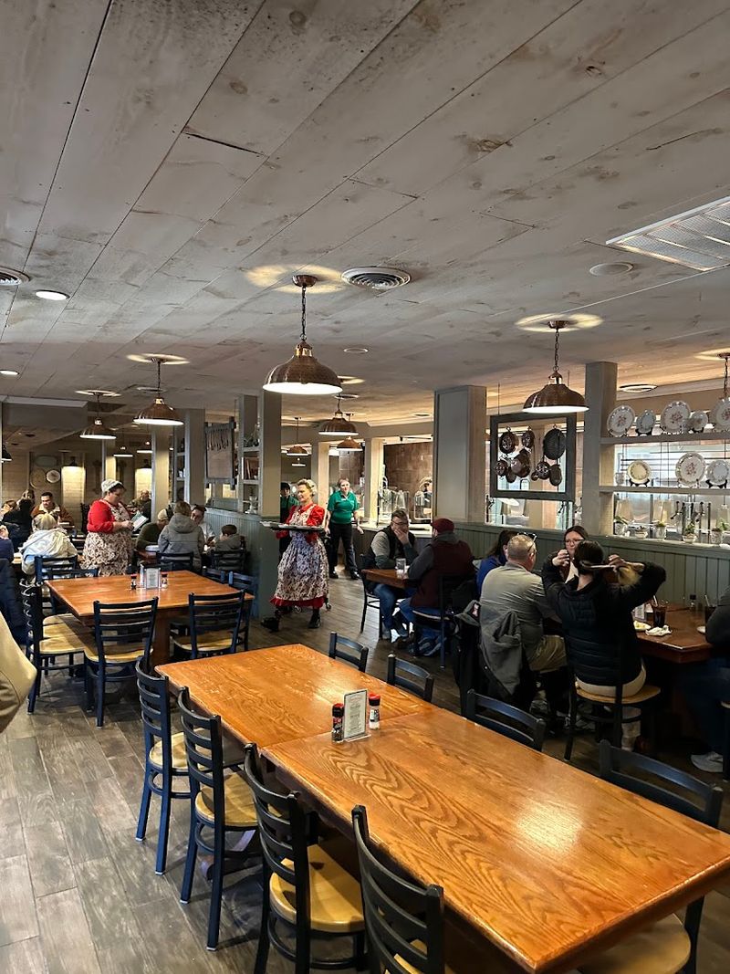 Best Times To Visit And How Long To Expect A Wait