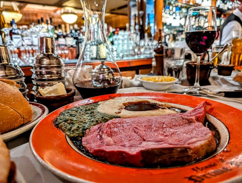 A Classic San Francisco Steakhouse With A Timeless Atmosphere