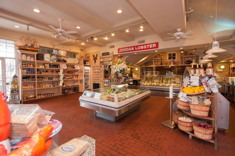 Jordan Lobster Farms, New York