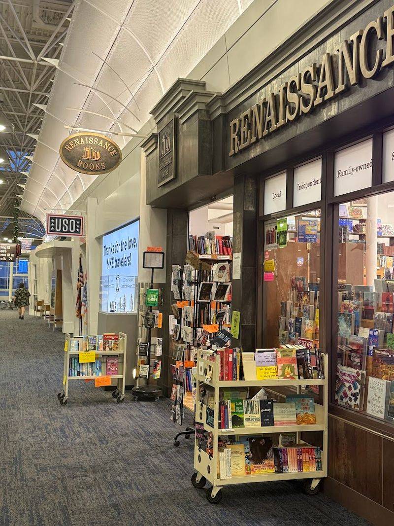 Why Book Lovers Travel To Milwaukee Just To Browse