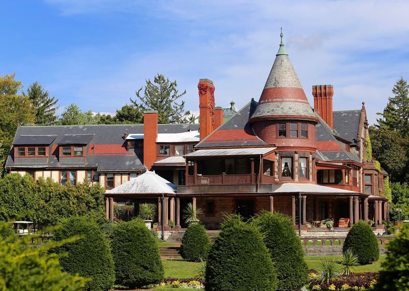 Sonnenberg Gardens And Mansion State Historic Park