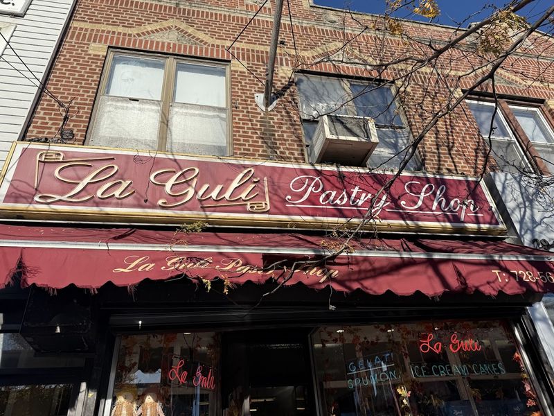 La Guli Pastry Shop