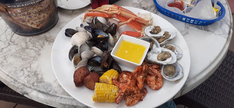 Eddie's Seafood Dishes That Keep Patrons Coming Back