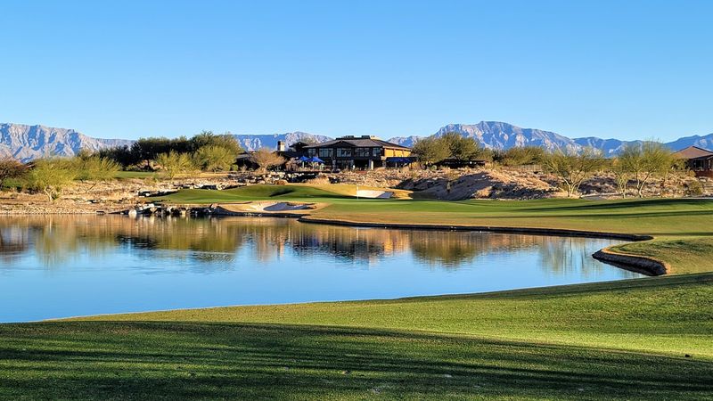 A Peaceful Escape That Still Feels Connected