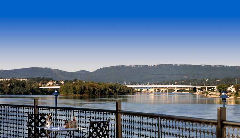 Boathouse Rotisserie & Raw Bar