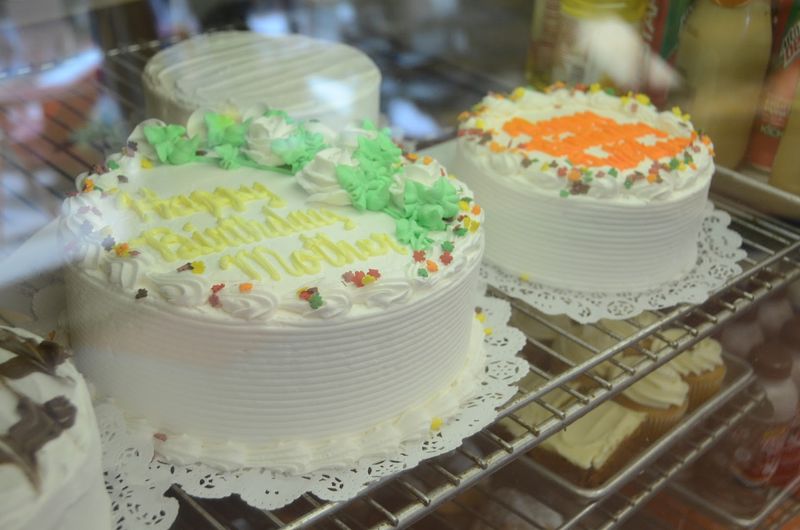 Custom Cakes And Special Occasion Bakes That Locals Rely On
