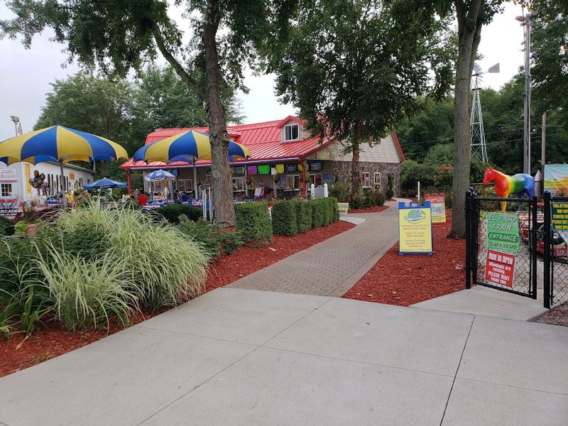 A Laid-Back Atmosphere That Keeps Things Stress-Free