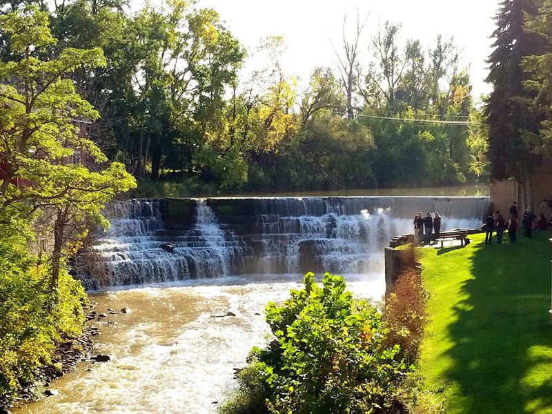 The Quiet Charm Of Streets You Want To Walk Slowly