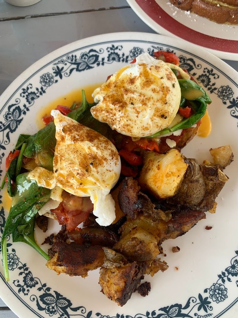 It Reflects The Charm Of Small-Town Connecticut Dining