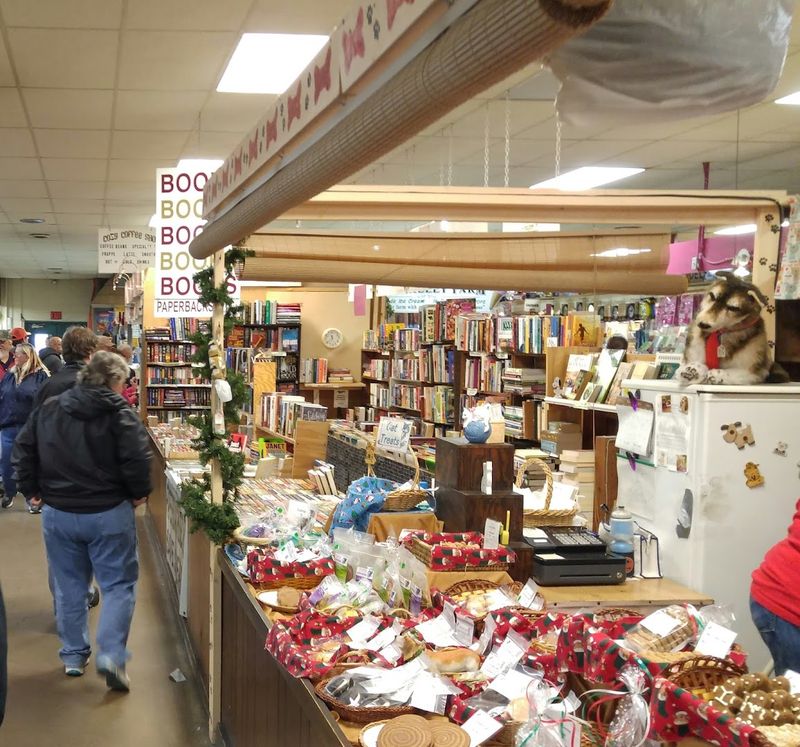 Hundreds Of Vendors Selling Antiques, Food, And Handmade Goods