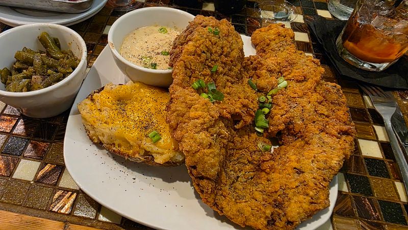A Dining Room That Feels Welcoming And Intimate