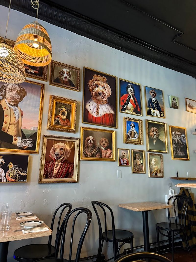 The Atmosphere And Service That Make People Want To Stay Longer